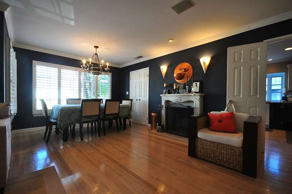 9797 dining 2