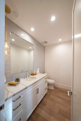 11913 bath 4