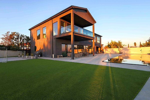 Hilltop Estate 4138