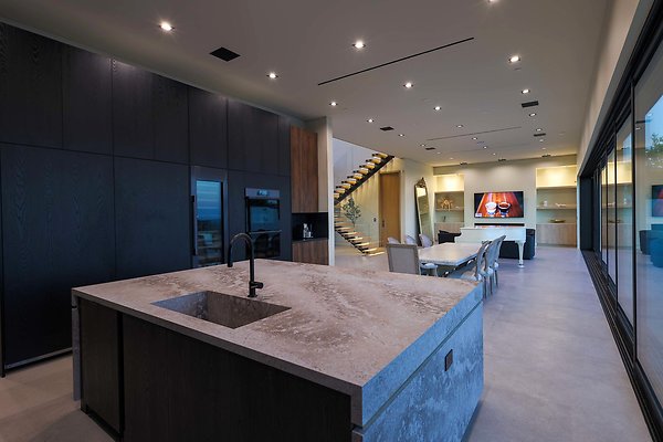 Hilltop Estate 4226