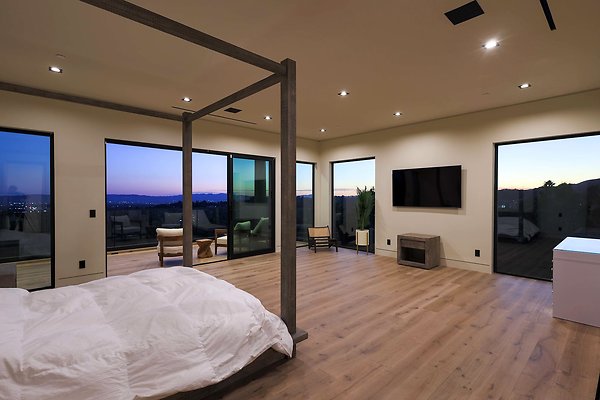 Hilltop Estate 4334
