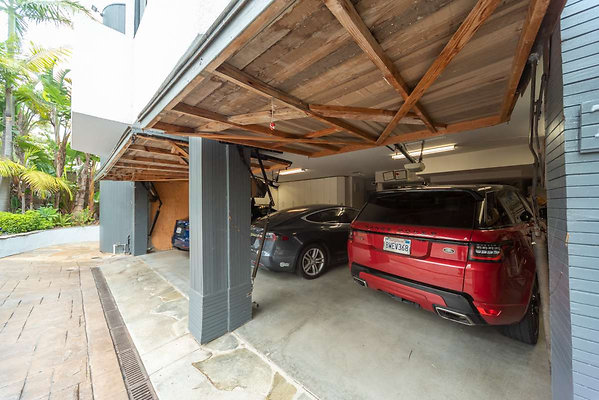 2538 garage 4