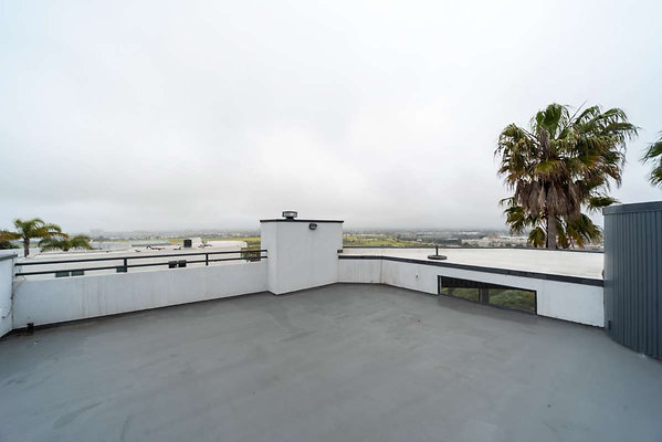 2538 balcony 3