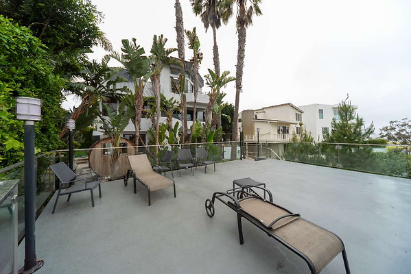 2538 patio 7