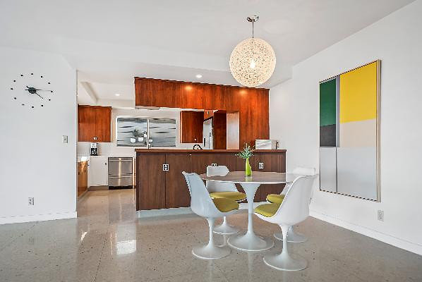 13410 dining 2
