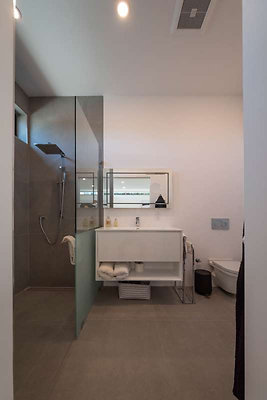 9447 bath 9