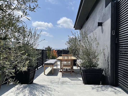 9447 patio 2