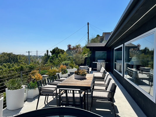 9447 balcony 9
