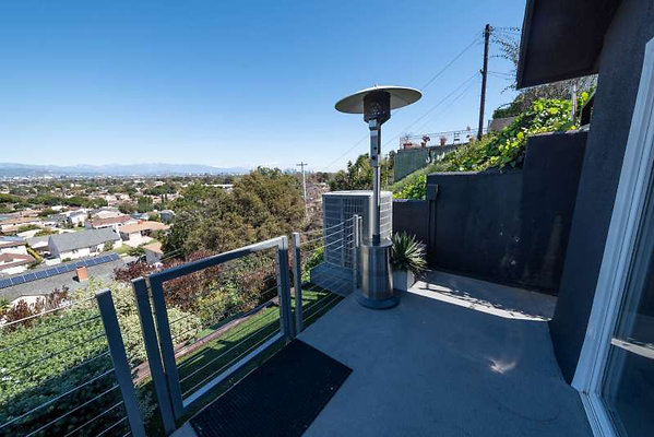 9447 balcony 1