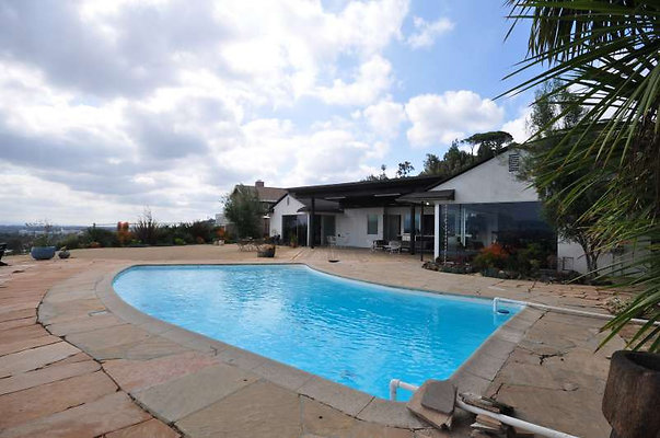 8343 pool 4