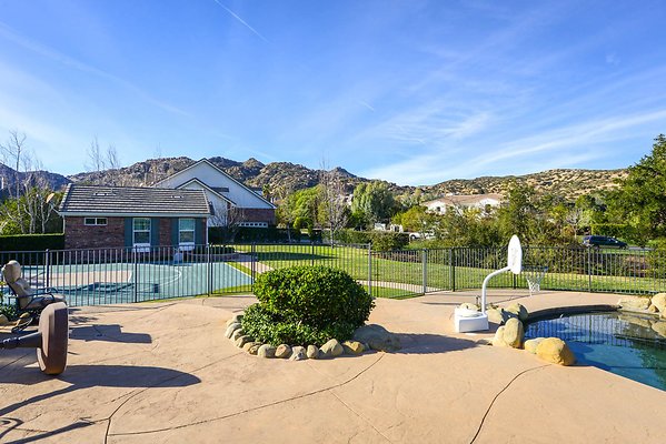 UNIVERSAL-A926-Chatsworth-69