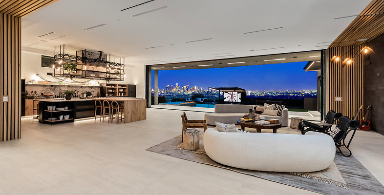 13597 living 1
