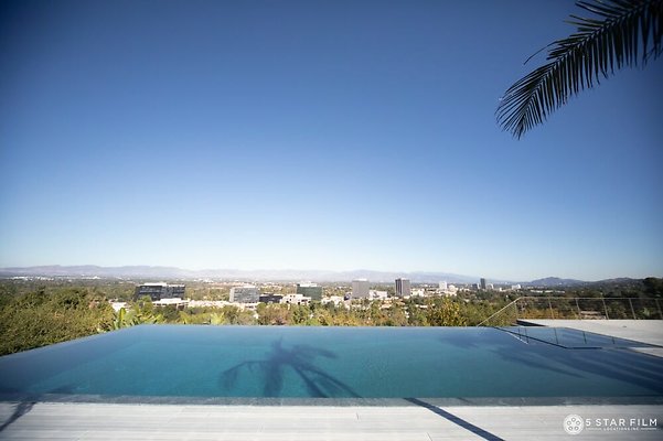 5Star - 5871 Scenic Views 1