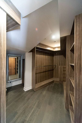 12801 closet 1