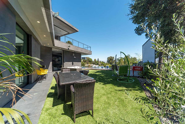 12801 garden 2