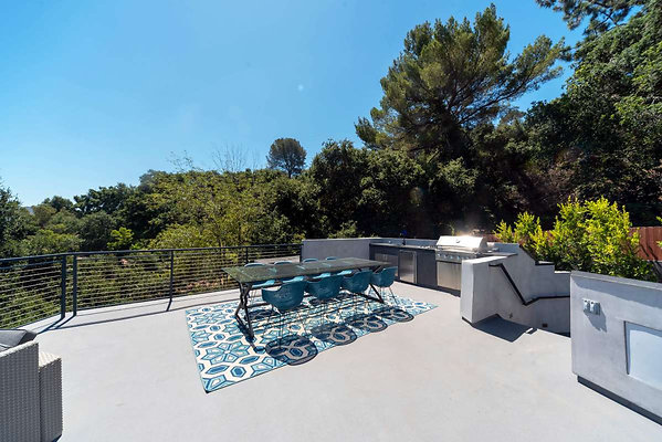 12801 balcony 12
