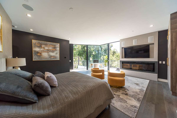 12801 bed 1