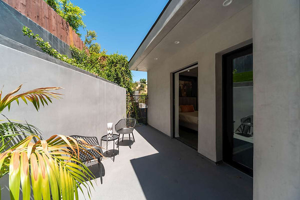 12801 patio 2