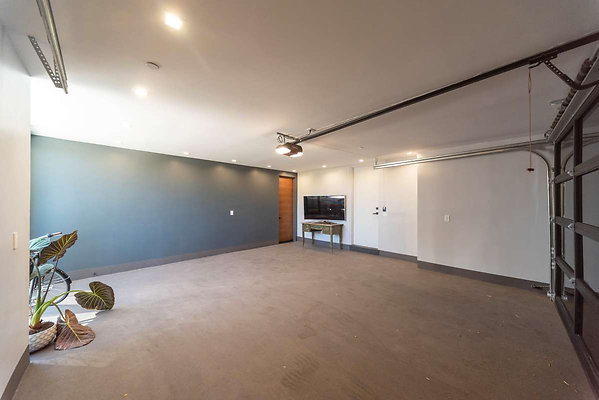 12801 garage 2