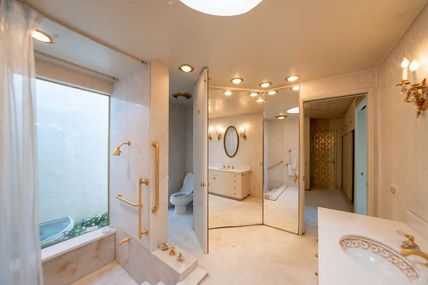 12484 bath 2