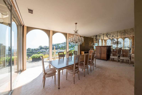 12484 dining 1