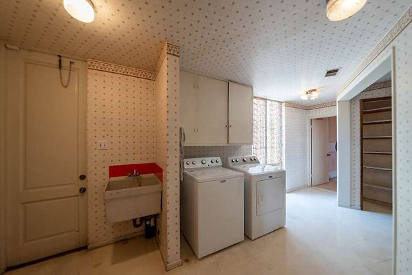 12484 laundry 3