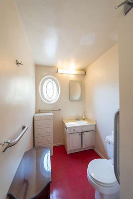 12484 bath 10