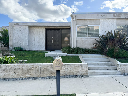 7800 Oceanus Dr
