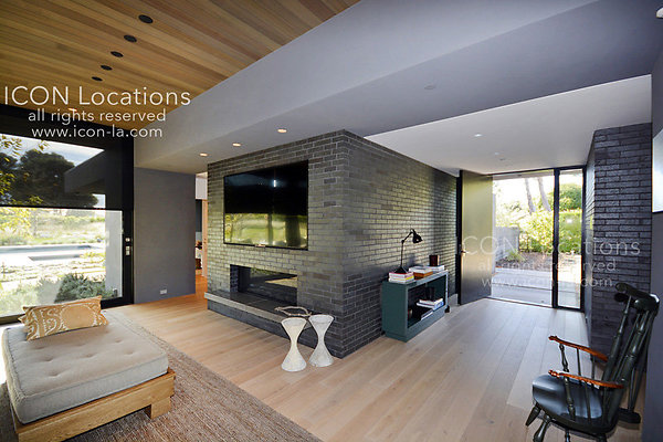 MO3023 009LR-ICON - ICON Locations | www.ICON-LA.com Modern  for Filming