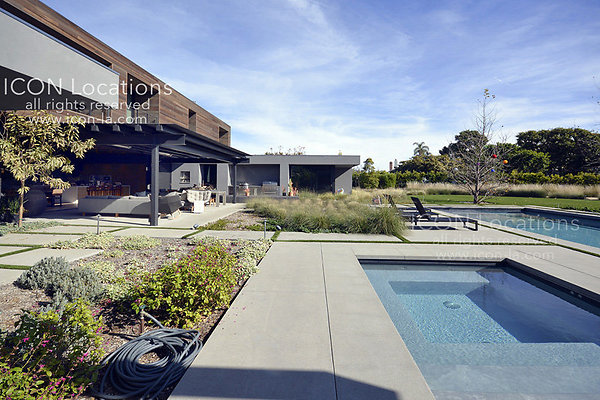 MO3023 051LR-ICON - ICON Locations | www.ICON-LA.com Modern  for Filming