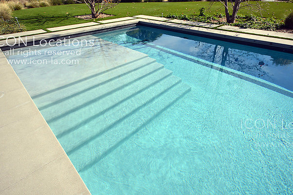 MO3023 052LR-ICON - ICON Locations | www.ICON-LA.com Modern  for Filming