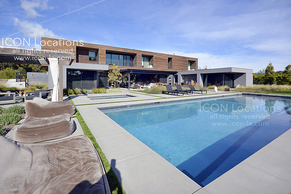 MO3023 042LR-ICON - ICON Locations | www.ICON-LA.com Modern  for Filming