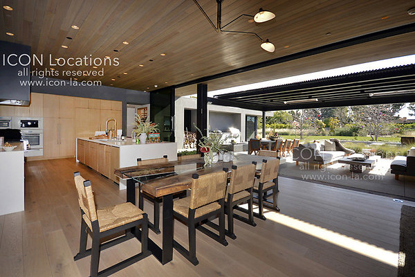 MO3023 018LR-ICON - ICON Locations | www.ICON-LA.com Modern  for Filming