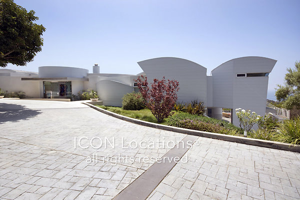27326 Winding Way malibu