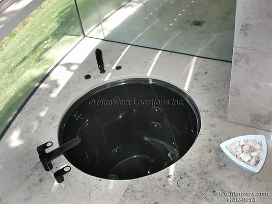 man-0013 master bathroom tub 34