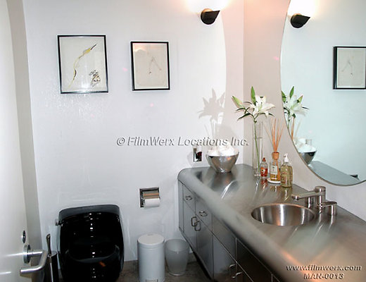 man-0013 bathroom 17