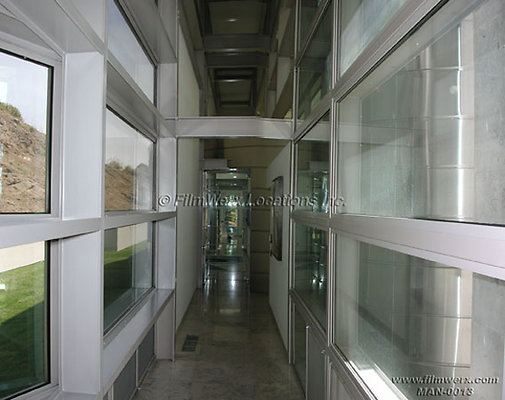 man-0013 hallway 1 15
