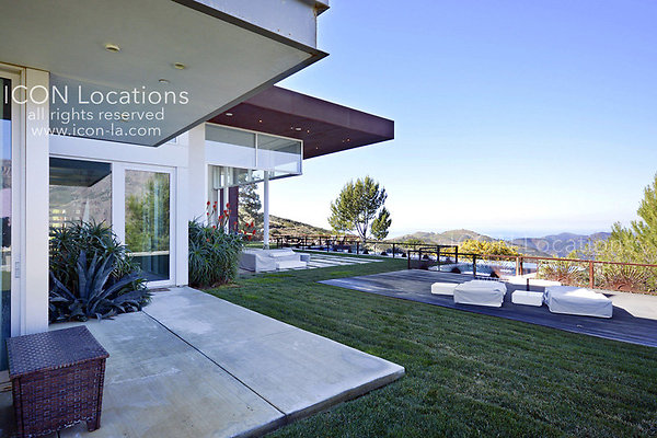 MO3025 037LR-ICON - ICON Locations | www.ICON-LA.com Modern  for Filming