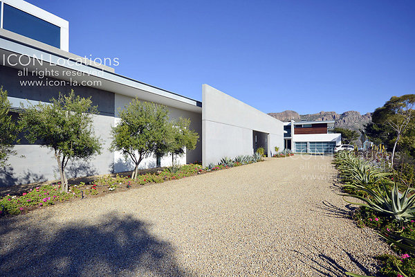 MO3025 002LR-ICON - ICON Locations | www.ICON-LA.com Modern  for Filming