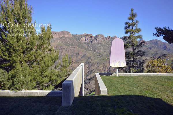 MO3025 041LR-ICON - ICON Locations | www.ICON-LA.com Modern  for Filming