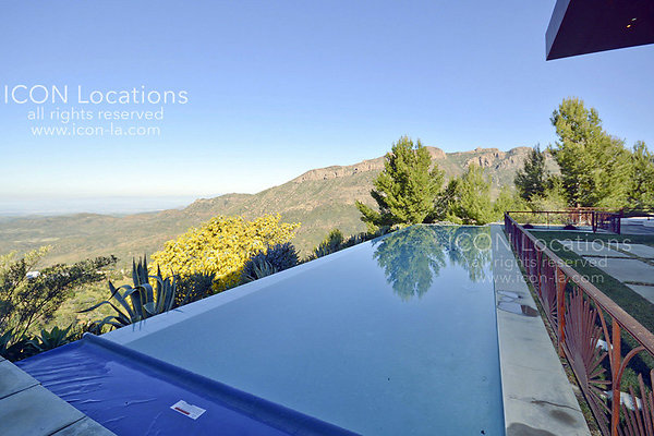 MO3025 034LR-ICON - ICON Locations | www.ICON-LA.com Modern  for Filming