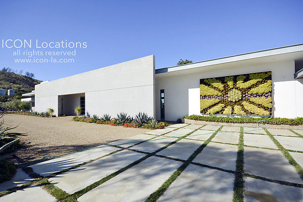 MO3025 005LR-ICON - ICON Locations | www.ICON-LA.com Modern  for Filming
