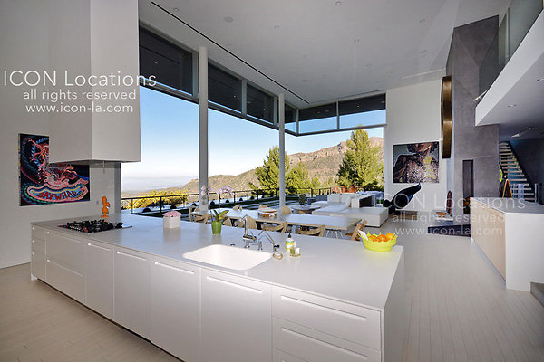 MO3025 013LR-ICON - ICON Locations | www.ICON-LA.com Modern  for Filming