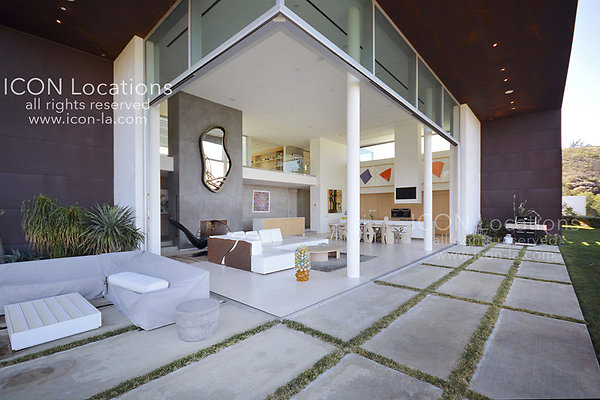 MO3025 031LR-ICON - ICON Locations | www.ICON-LA.com Modern  for Filming