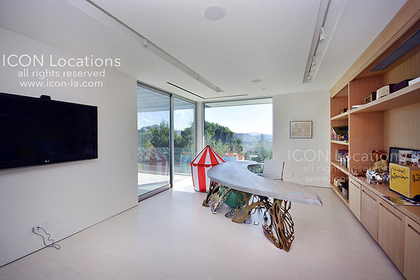 MO3025 024LR-ICON - ICON Locations | www.ICON-LA.com Modern  for Filming