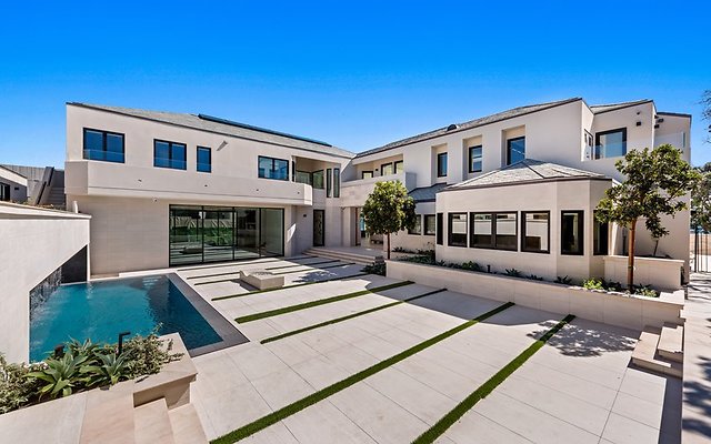  1BroadBeach-print-4