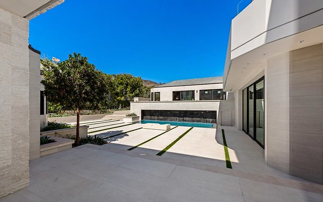  1BroadBeach-print-7