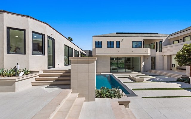  1BroadBeach-print-5