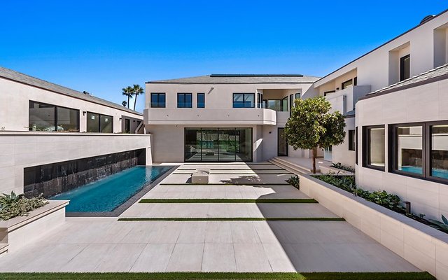  1BroadBeach-print-6