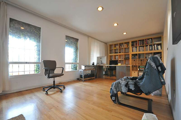 9547 studio 19